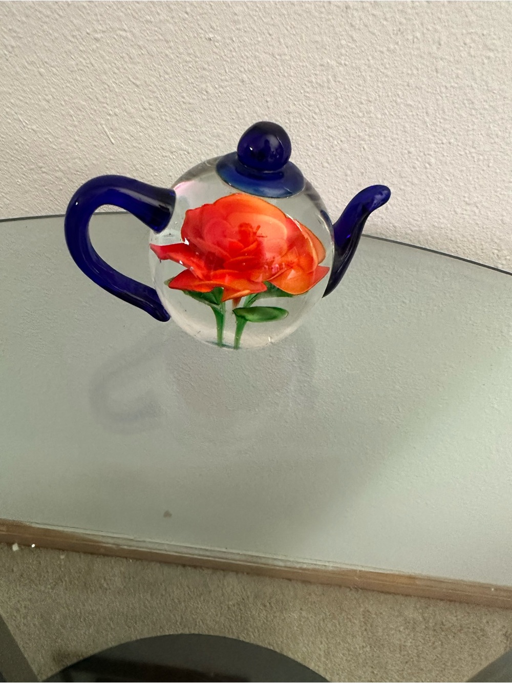 Dynasty Gallery Collectible Art Glass Red Rose Teapot Figurine/ Decor/Paperweigh
